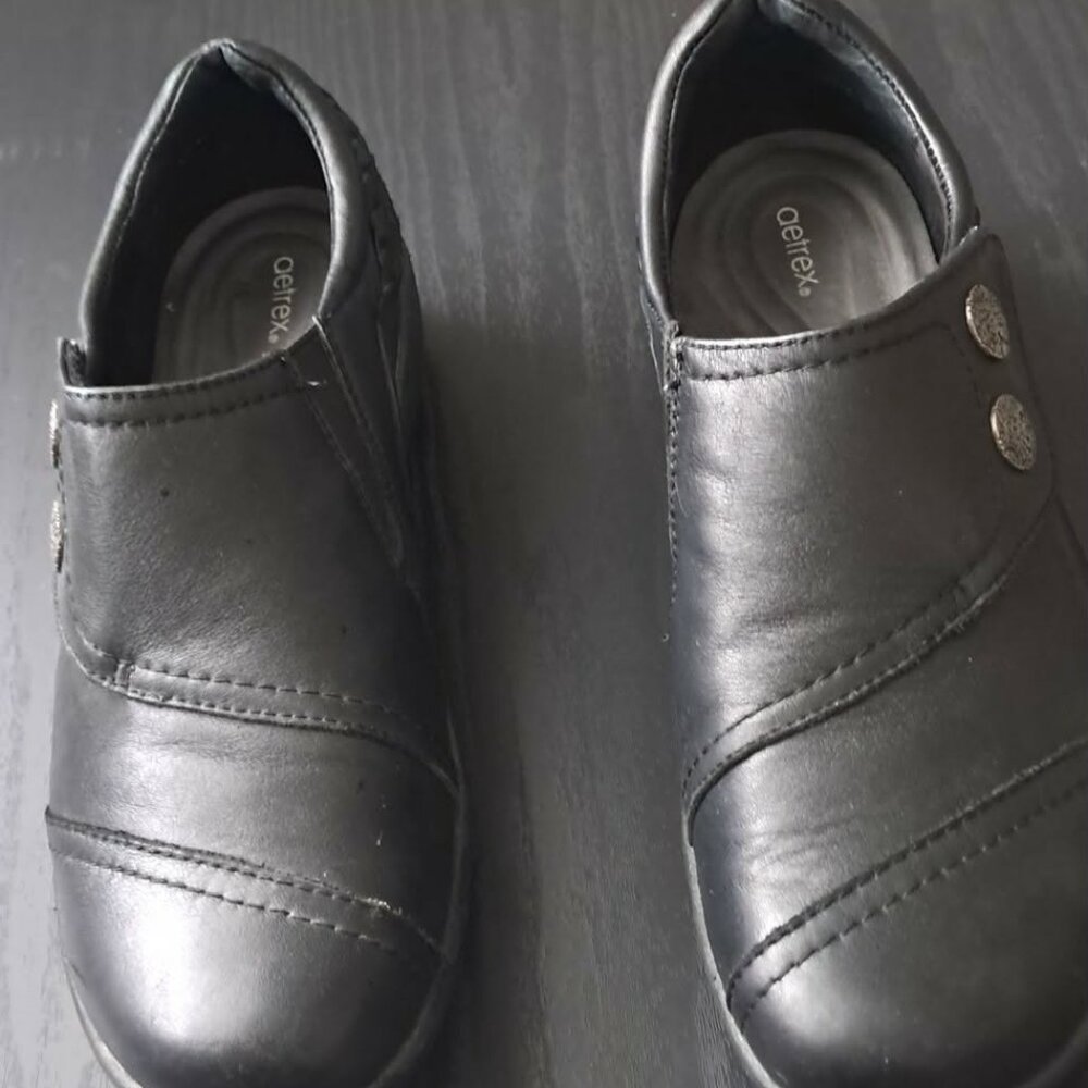 WOMENS SHOES - Picture 5 of 11